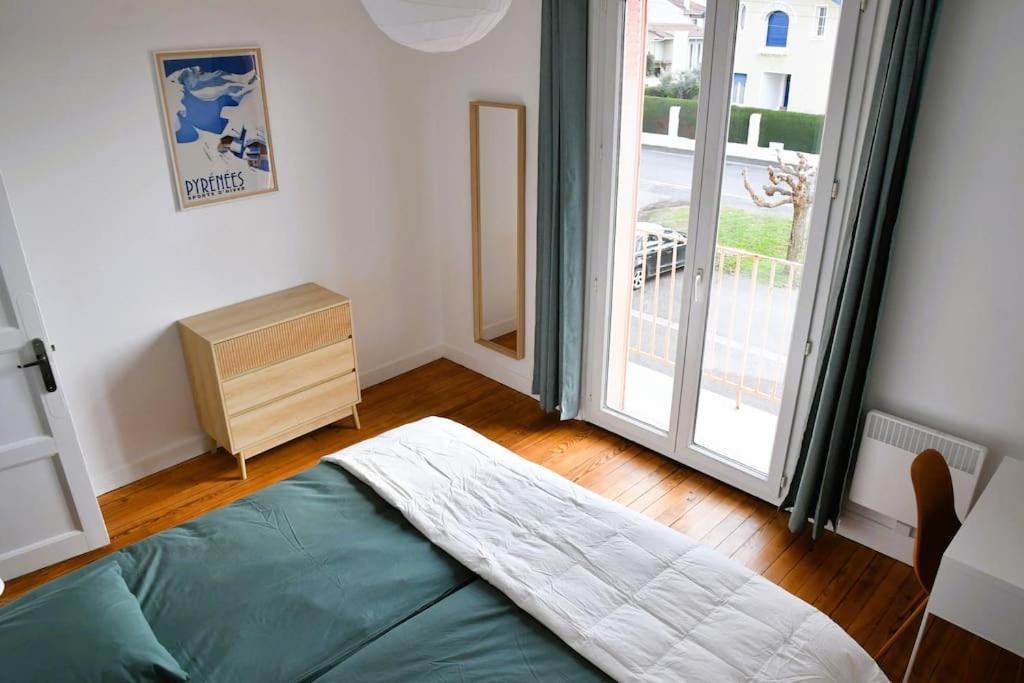 Vue Pyreneenne Elegante Avec 2 Chambres Тарб Экстерьер фото